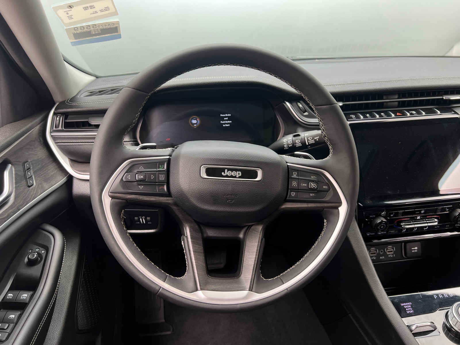 Thumbnail: 2023 Jeep Grand Cherokee L - 4