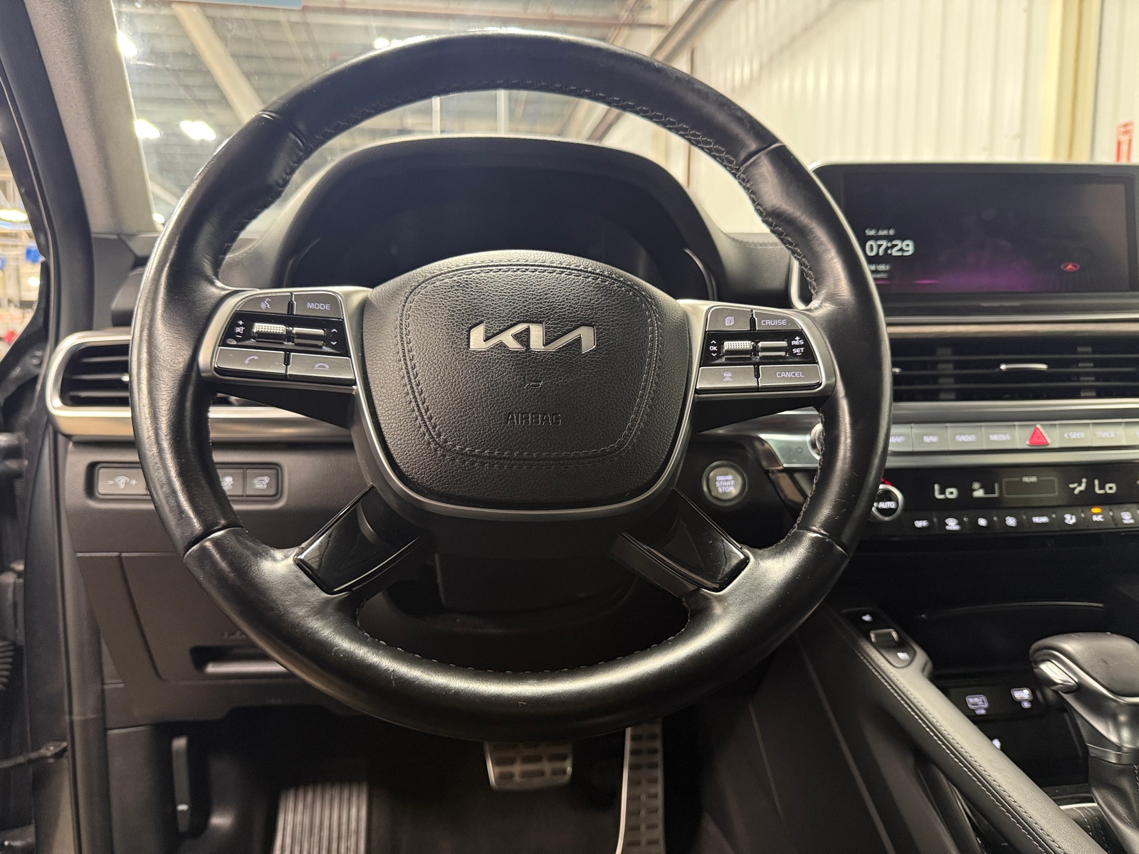 Thumbnail: 2022 Kia Telluride - 4