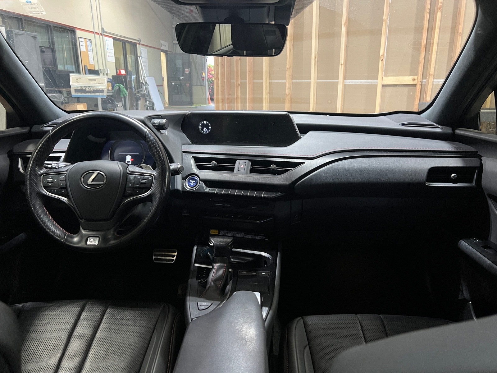 Thumbnail: 2021 Lexus UX - 3