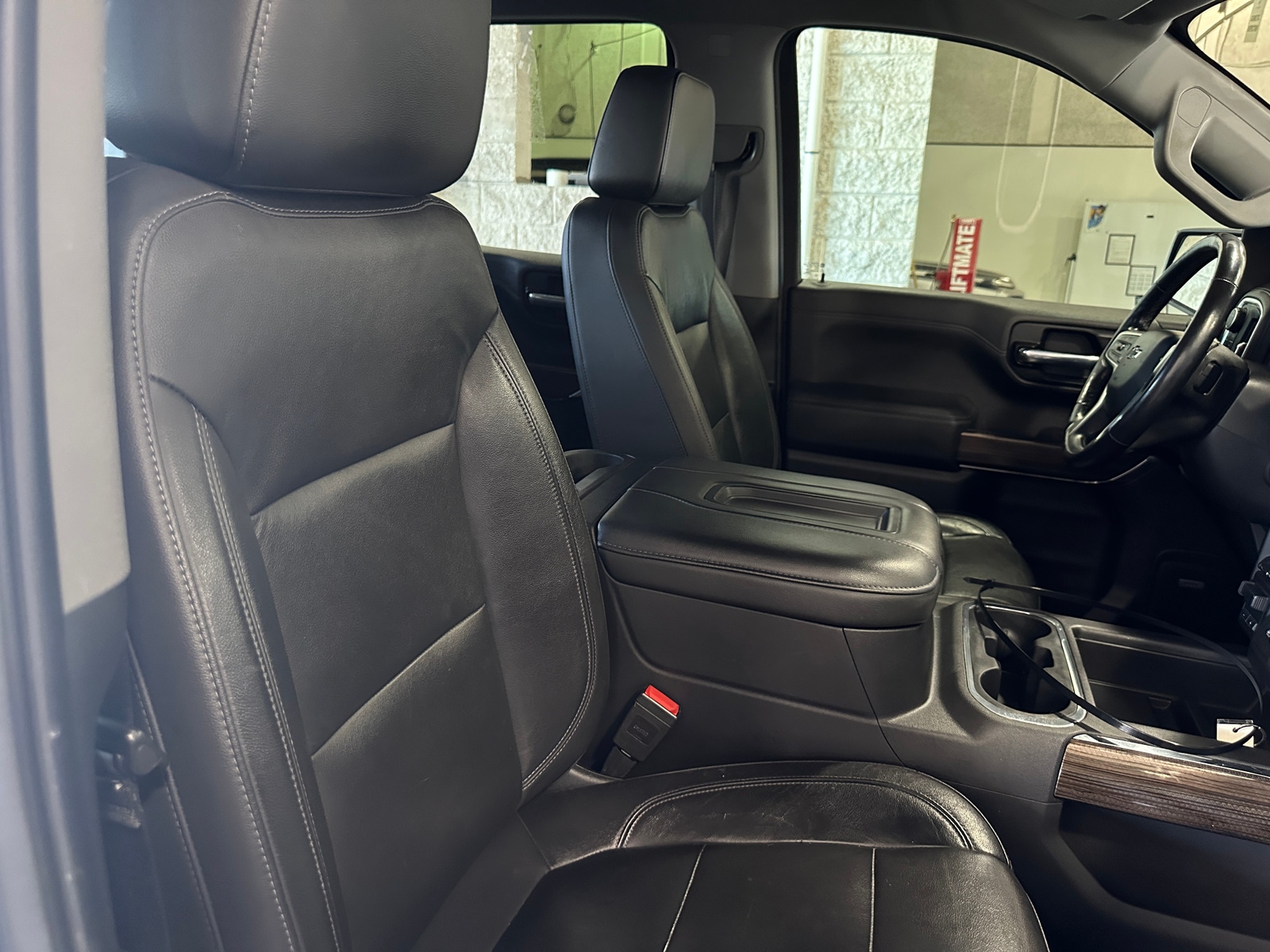 Thumbnail: 2020 Chevrolet Silverado 1500 - 2