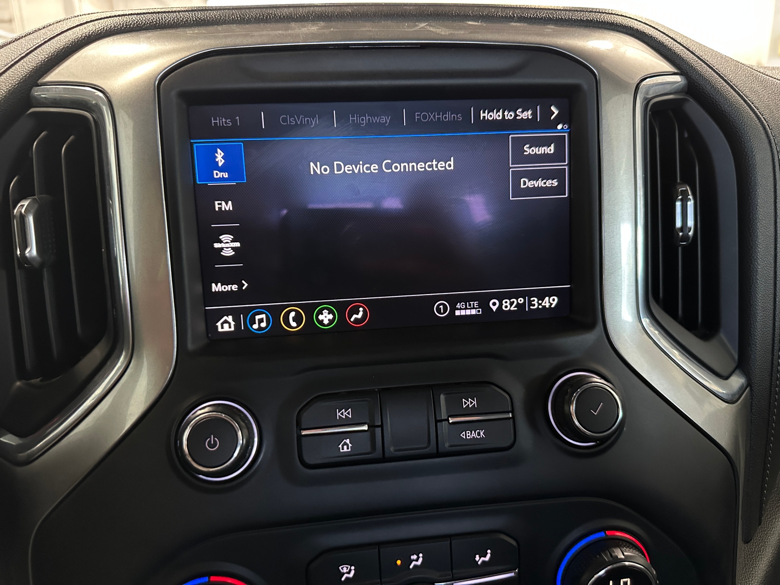 Thumbnail: 2020 Chevrolet Silverado 1500 - 4