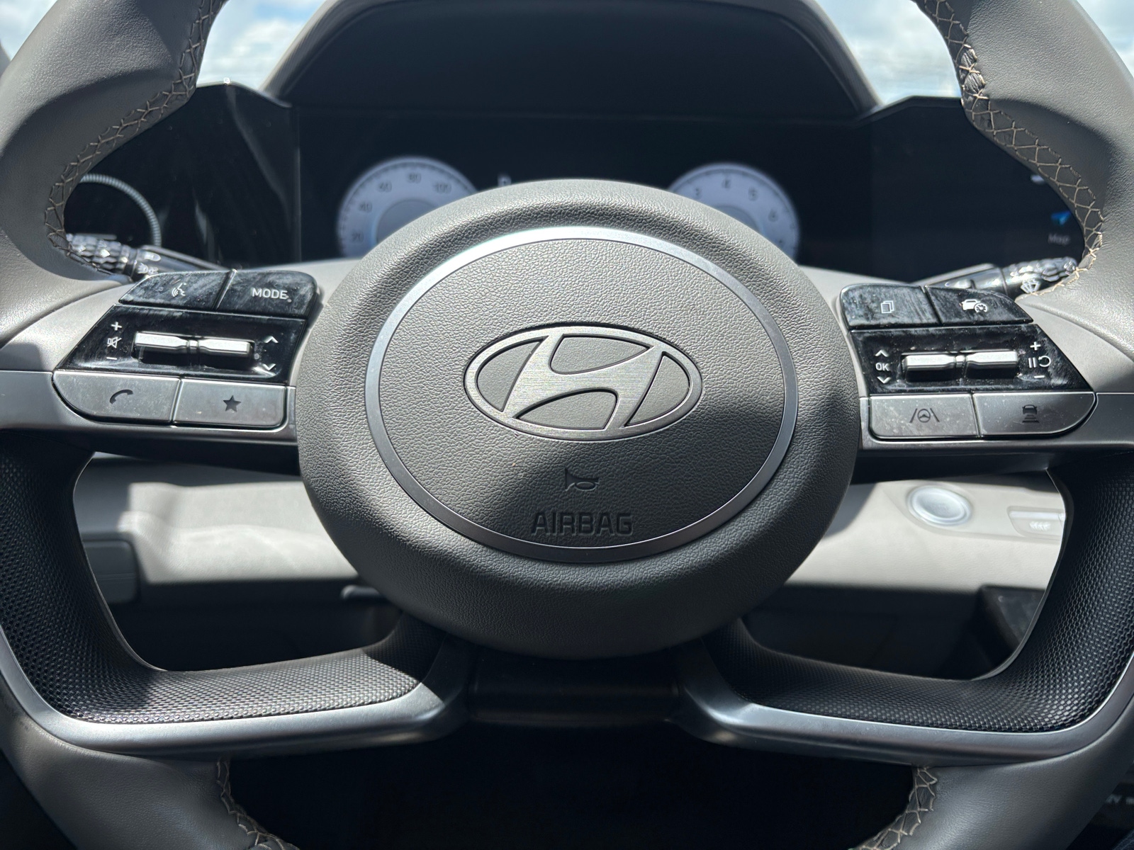 Thumbnail: 2025 Hyundai Elantra - 5