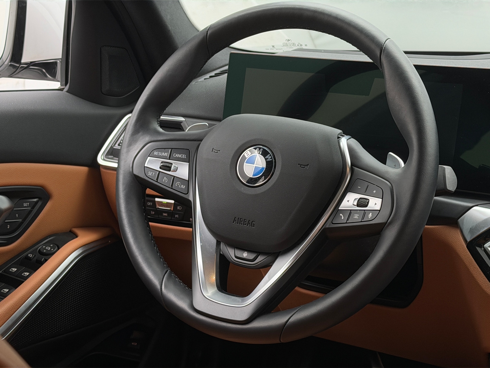Thumbnail: 2024 BMW 3 Series - 4
