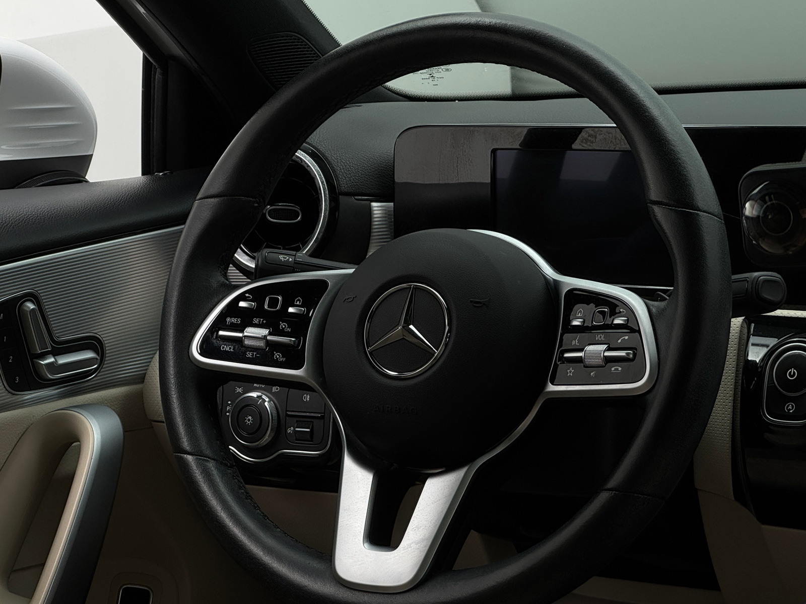 Thumbnail: 2020 Mercedes-Benz A-Class - 4