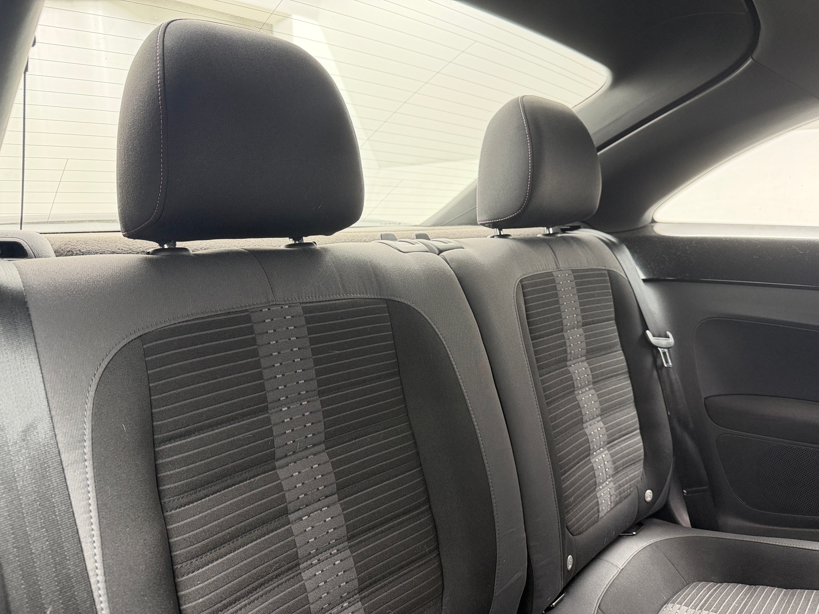Thumbnail: 2012 Volkswagen Beetle - 6