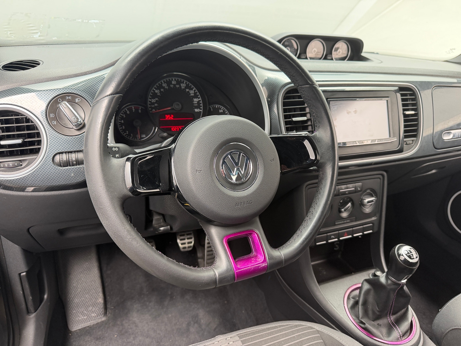 Thumbnail: 2012 Volkswagen Beetle - 5