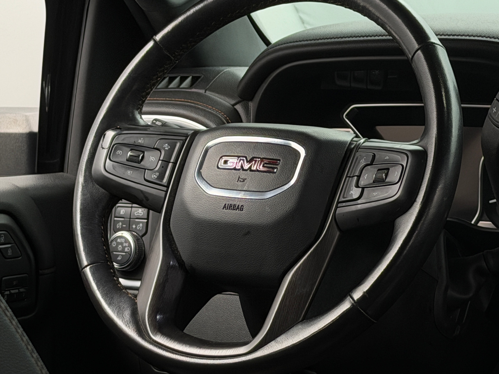 Thumbnail: 2020 GMC Sierra 2500 - 4