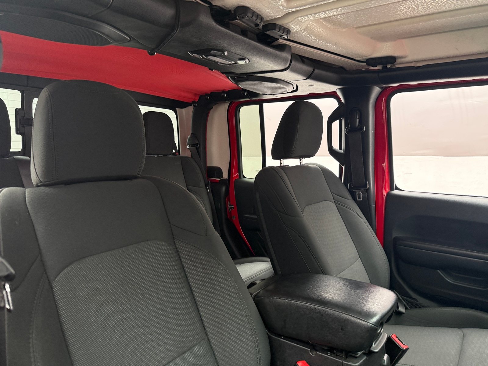 Thumbnail: 2020 Jeep Gladiator - 2