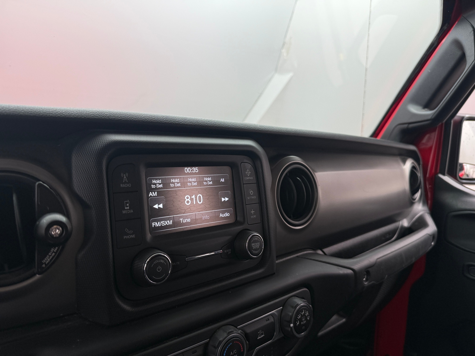 Thumbnail: 2020 Jeep Gladiator - 4
