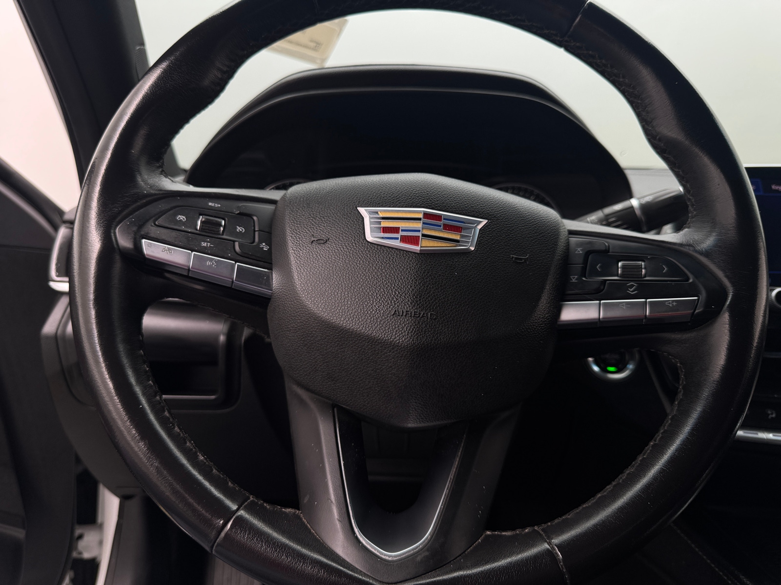 Thumbnail: 2022 Cadillac CT4 - 4