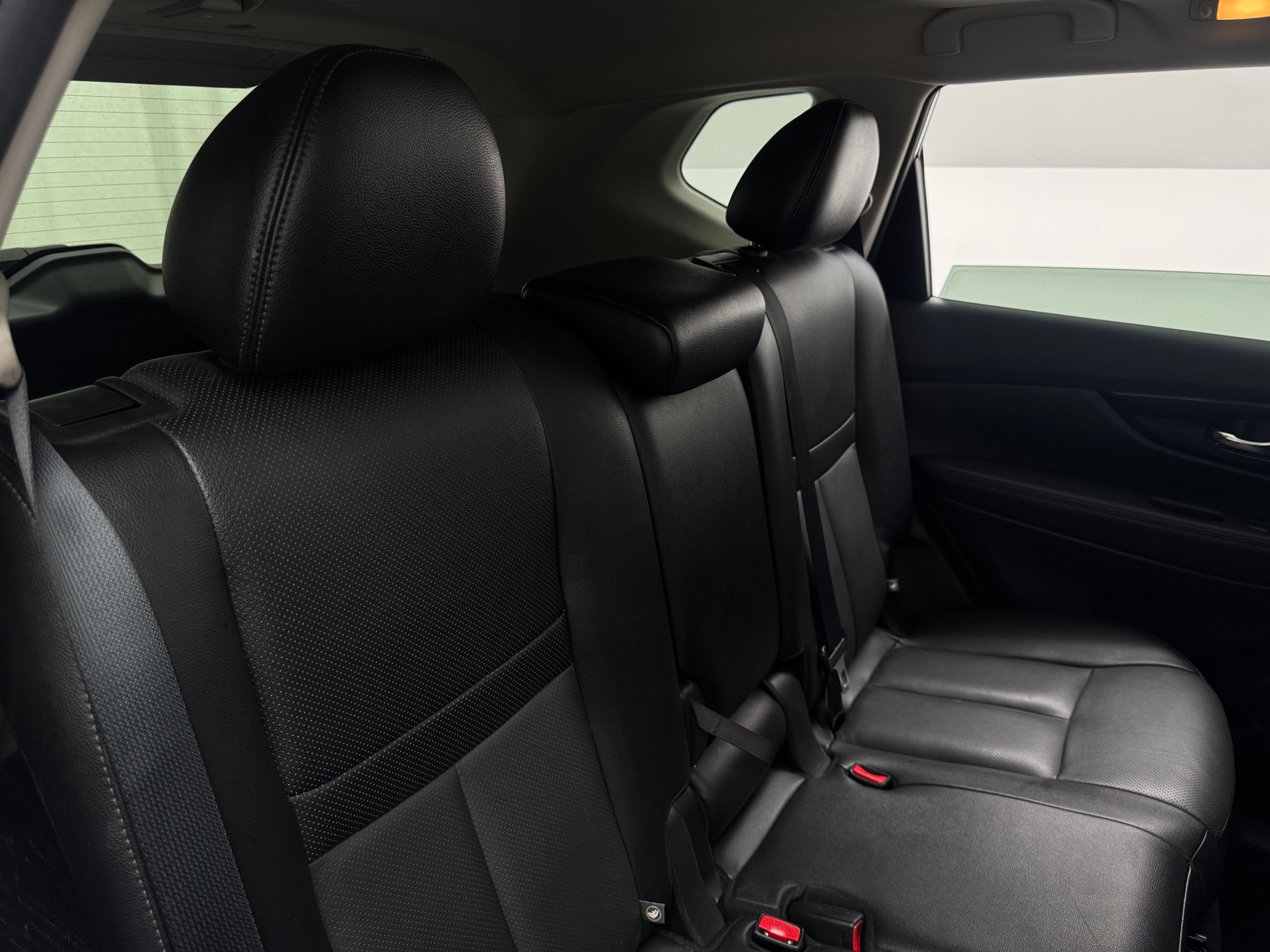 Thumbnail: 2017 Nissan Rogue - 5