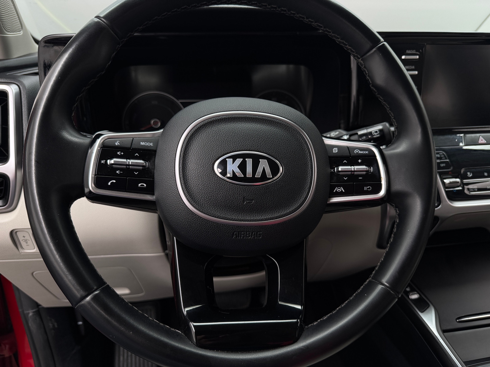 Thumbnail: 2021 Kia Sorento - 4