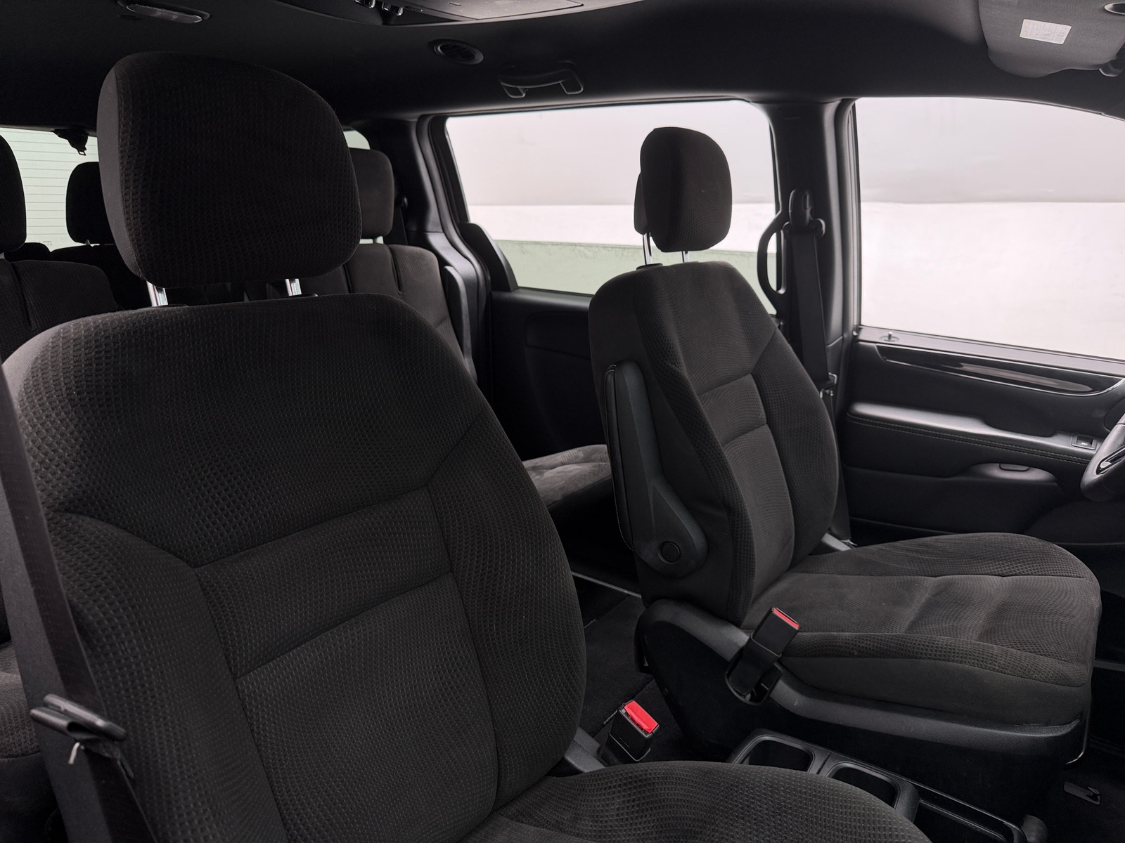 Thumbnail: 2018 Dodge Grand Caravan - 2