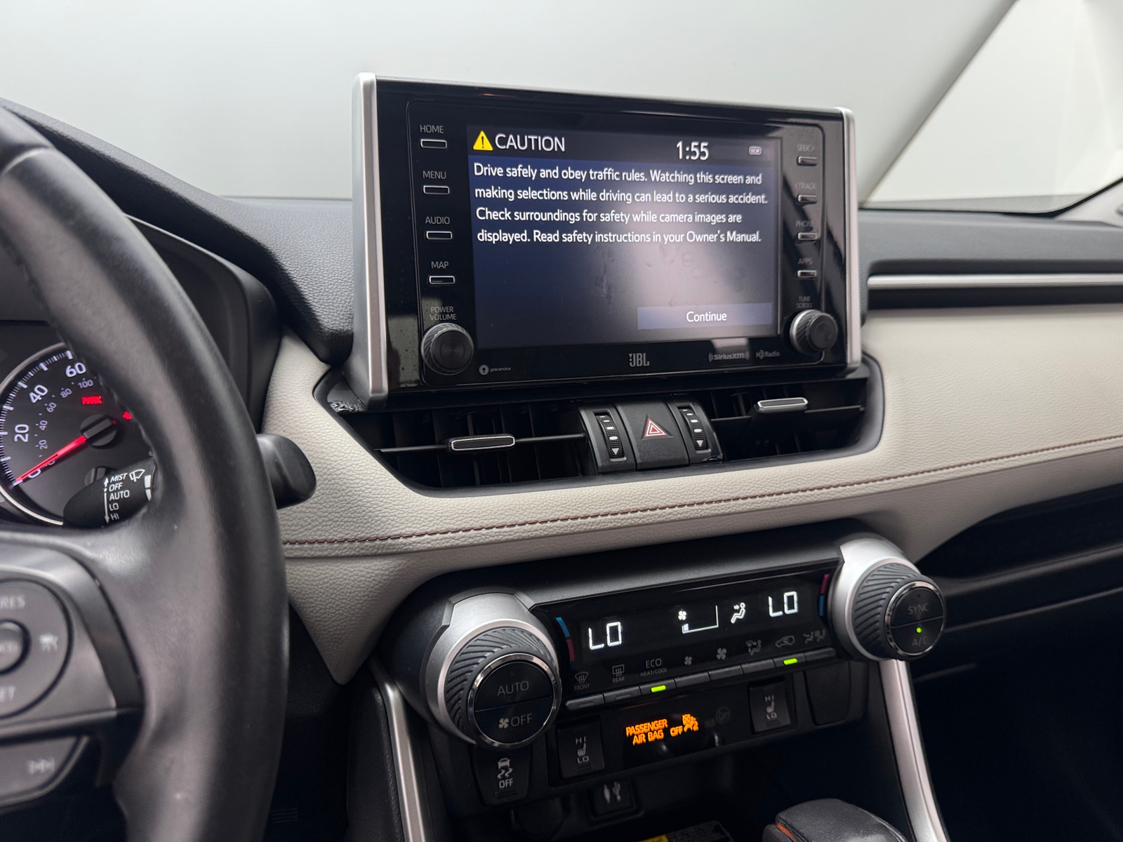 Thumbnail: 2019 Toyota RAV4 - 3