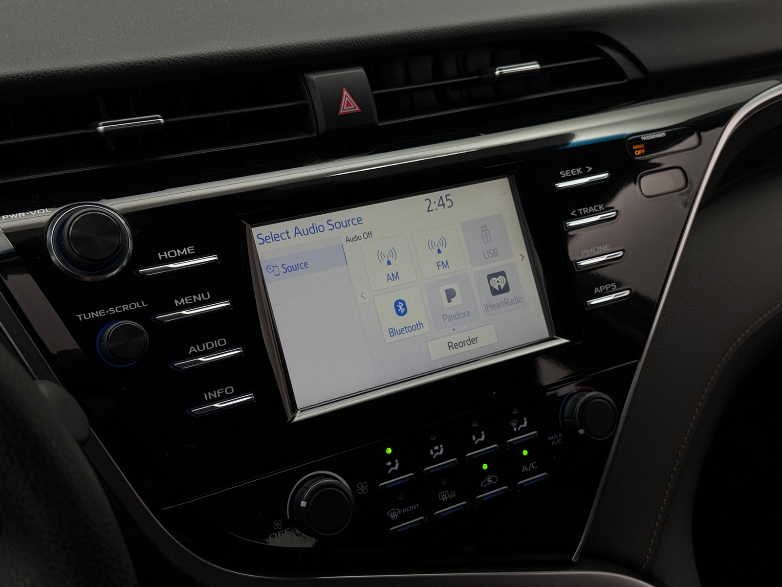 Thumbnail: 2018 Toyota Camry - 4