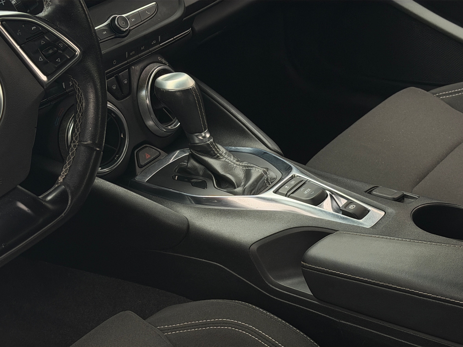 Thumbnail: 2020 Chevrolet Camaro - 4