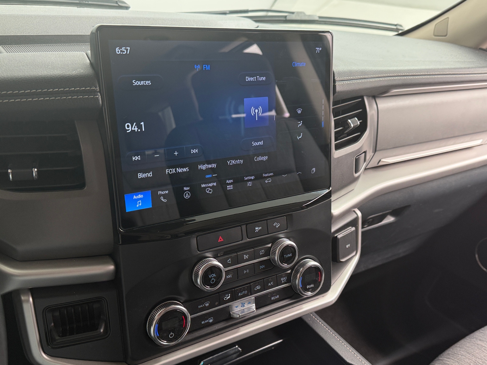 Thumbnail: 2022 Ford Expedition MAX - 4
