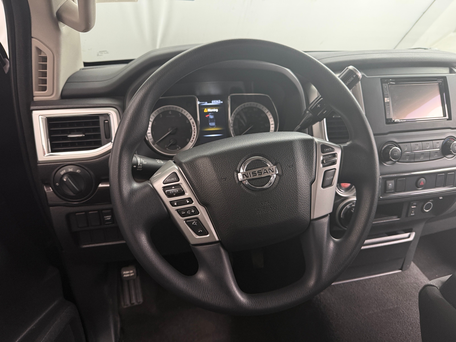 Thumbnail: 2018 Nissan Titan - 5