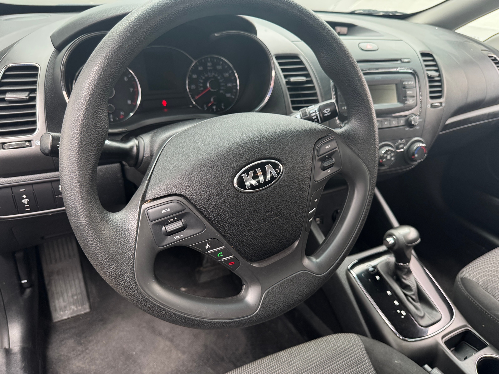 Thumbnail: 2017 Kia Forte - 5