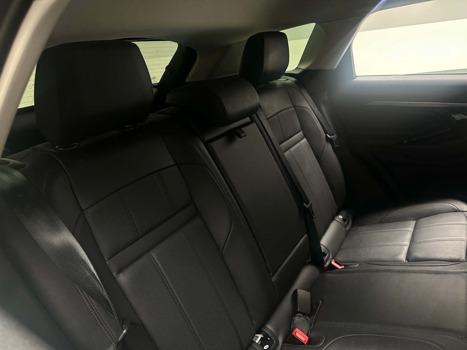 Thumbnail: 2023 Land Rover Range Rover Evoque - 5