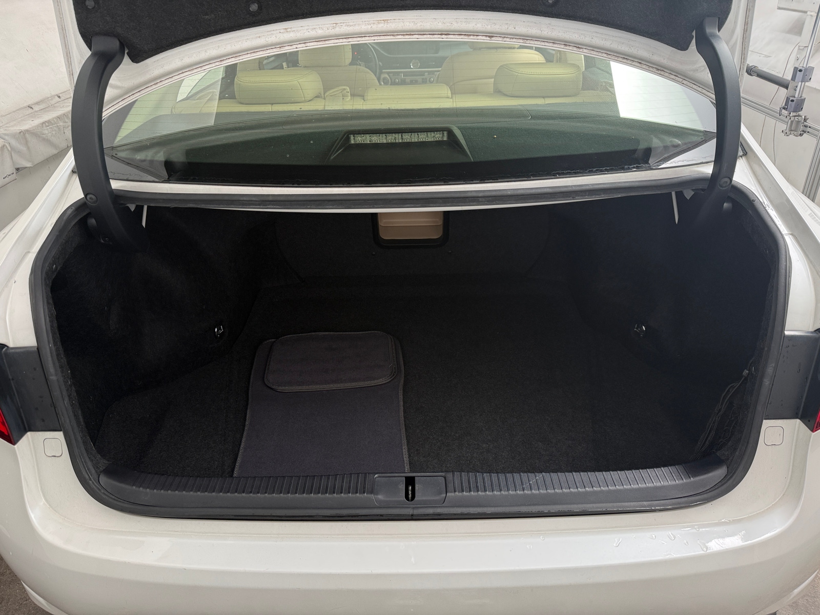 Thumbnail: 2015 Lexus ES - 6