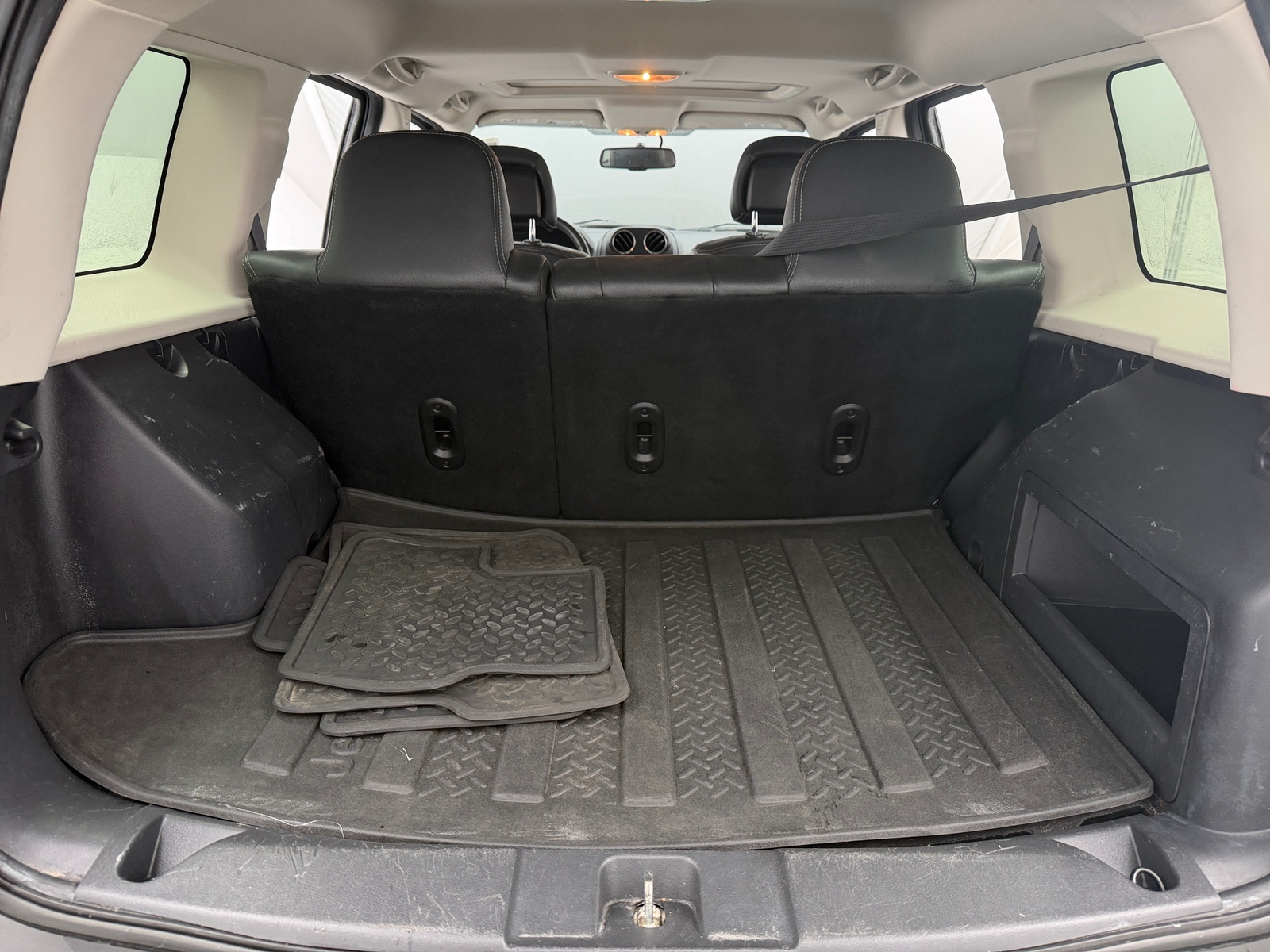 Thumbnail: 2016 Jeep Patriot - 6
