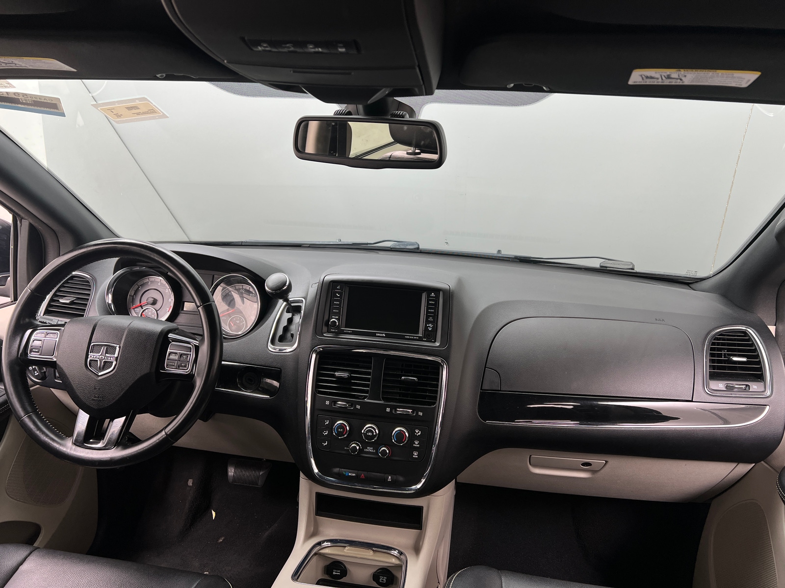 Thumbnail: 2019 Dodge Grand Caravan - 2