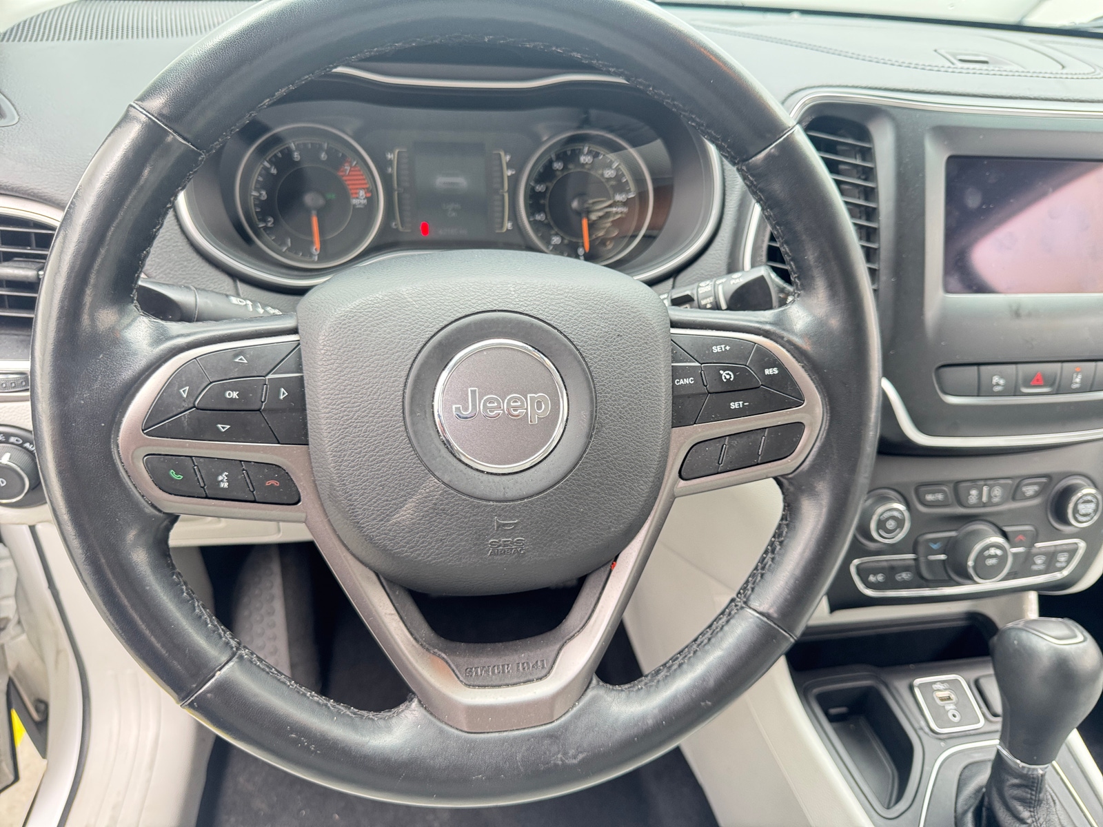 Thumbnail: 2021 Jeep Cherokee - 4