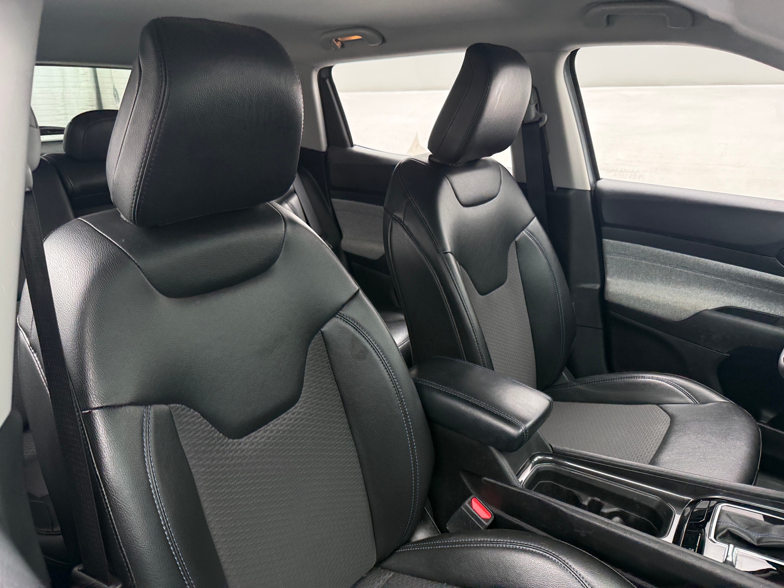Thumbnail: 2022 Jeep Compass - 2