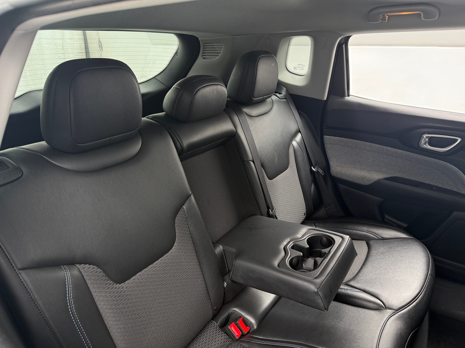 Thumbnail: 2022 Jeep Compass - 6