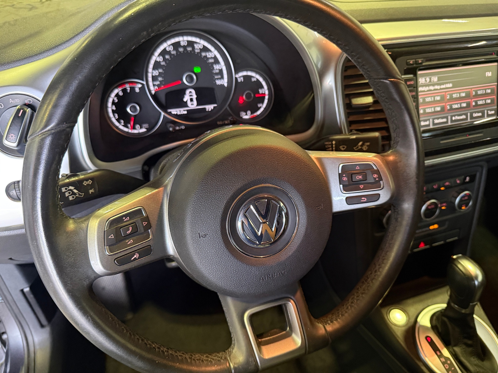 Thumbnail: 2014 Volkswagen Beetle - 5
