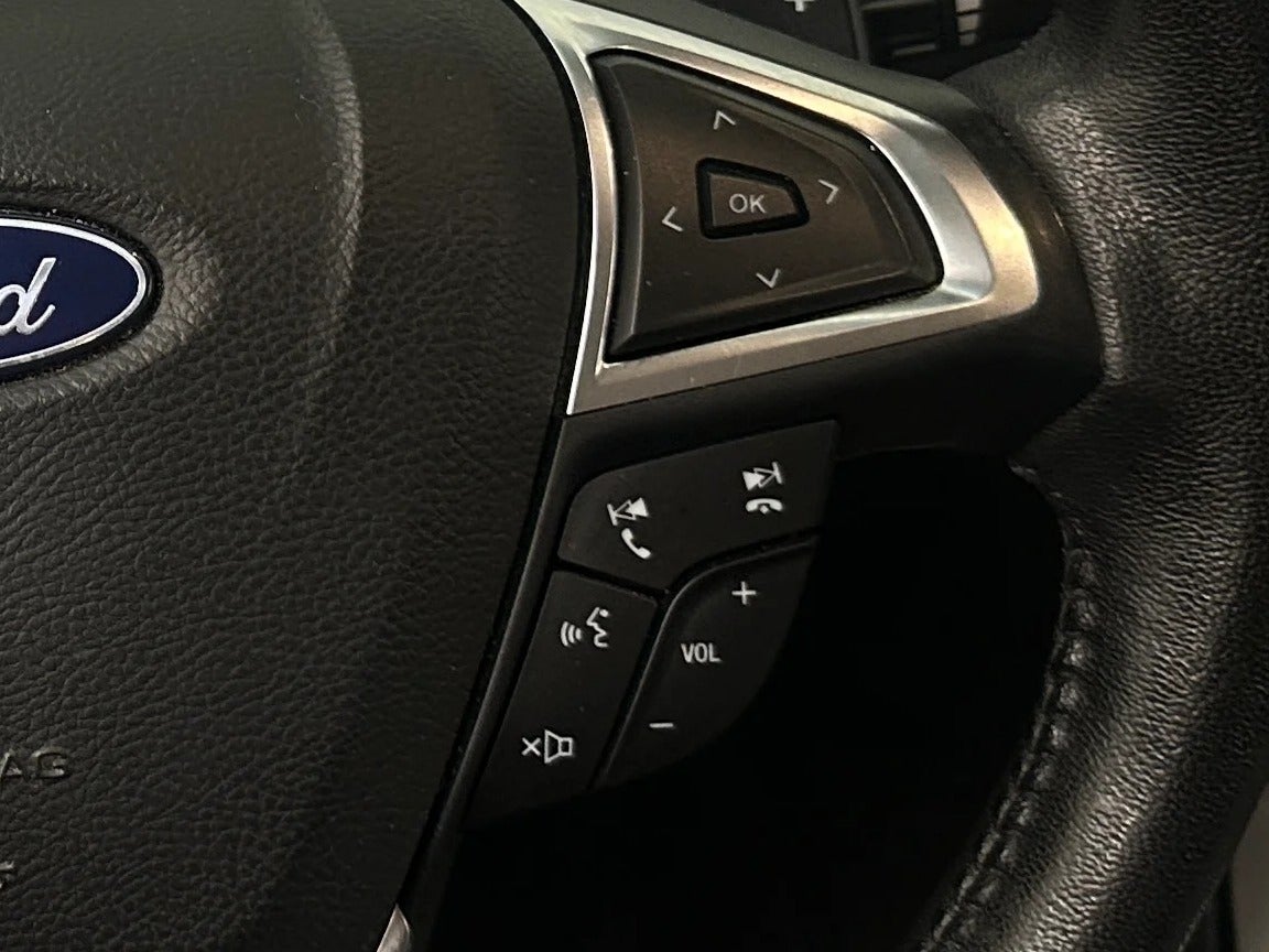 2018 Ford Edge SEL - Photo 18
