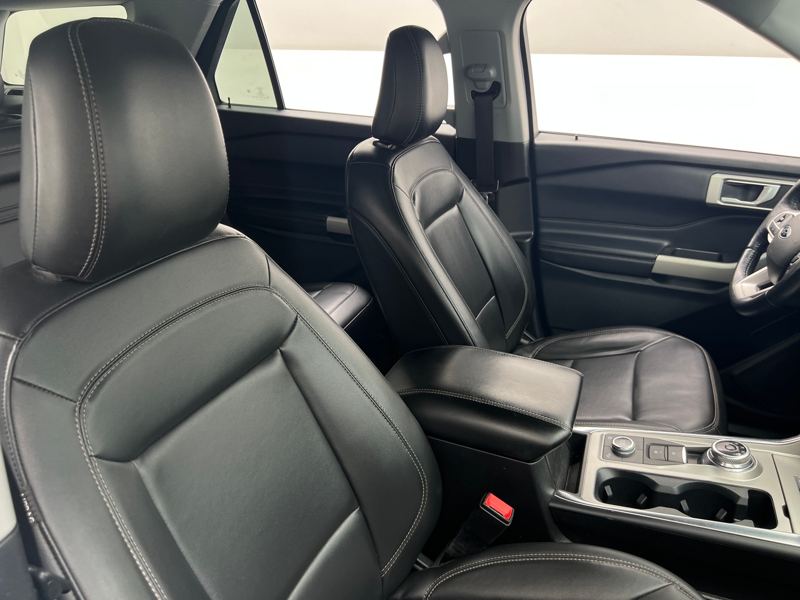Thumbnail: 2022 Ford Explorer - 2