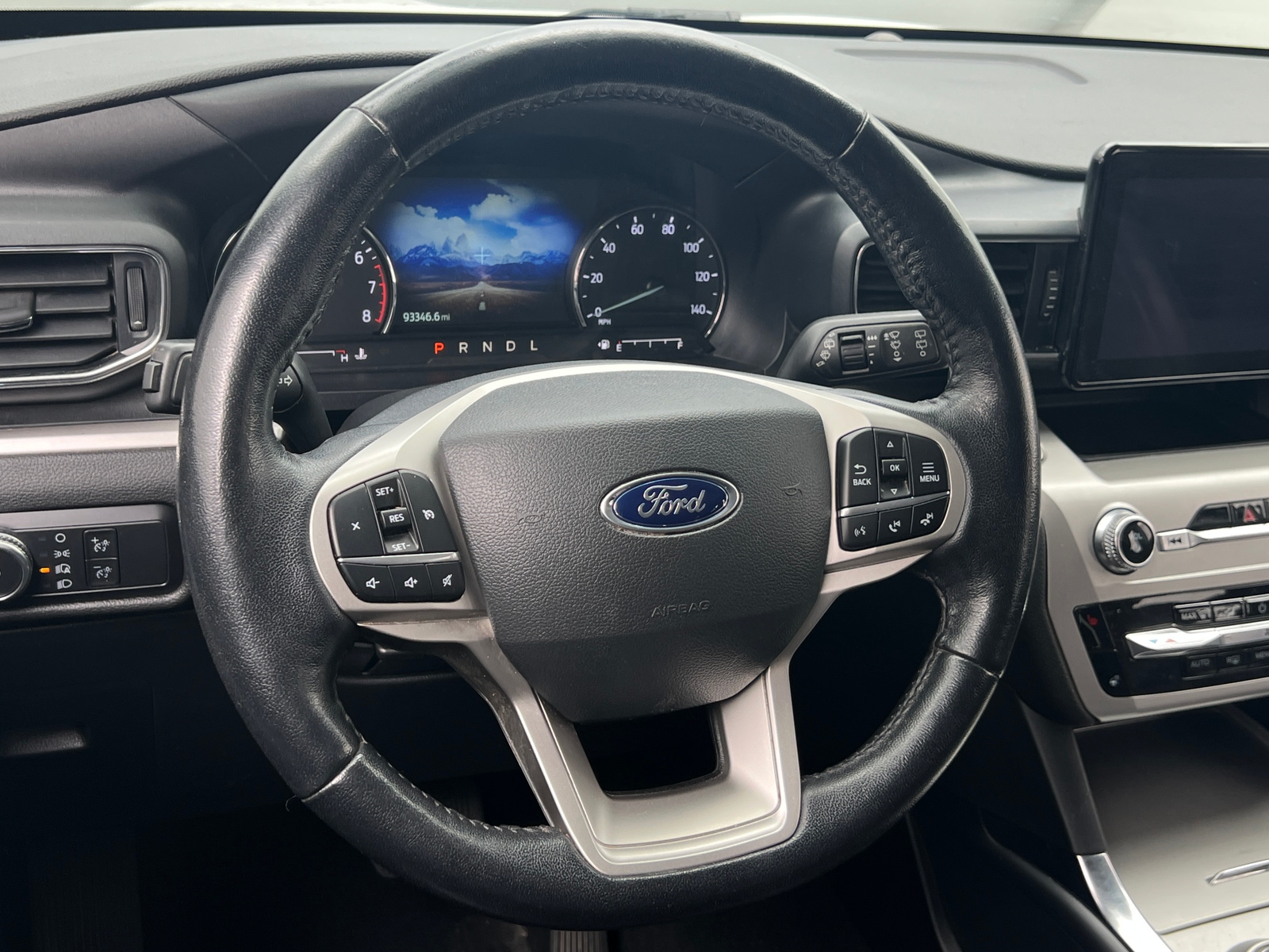 Thumbnail: 2022 Ford Explorer - 5