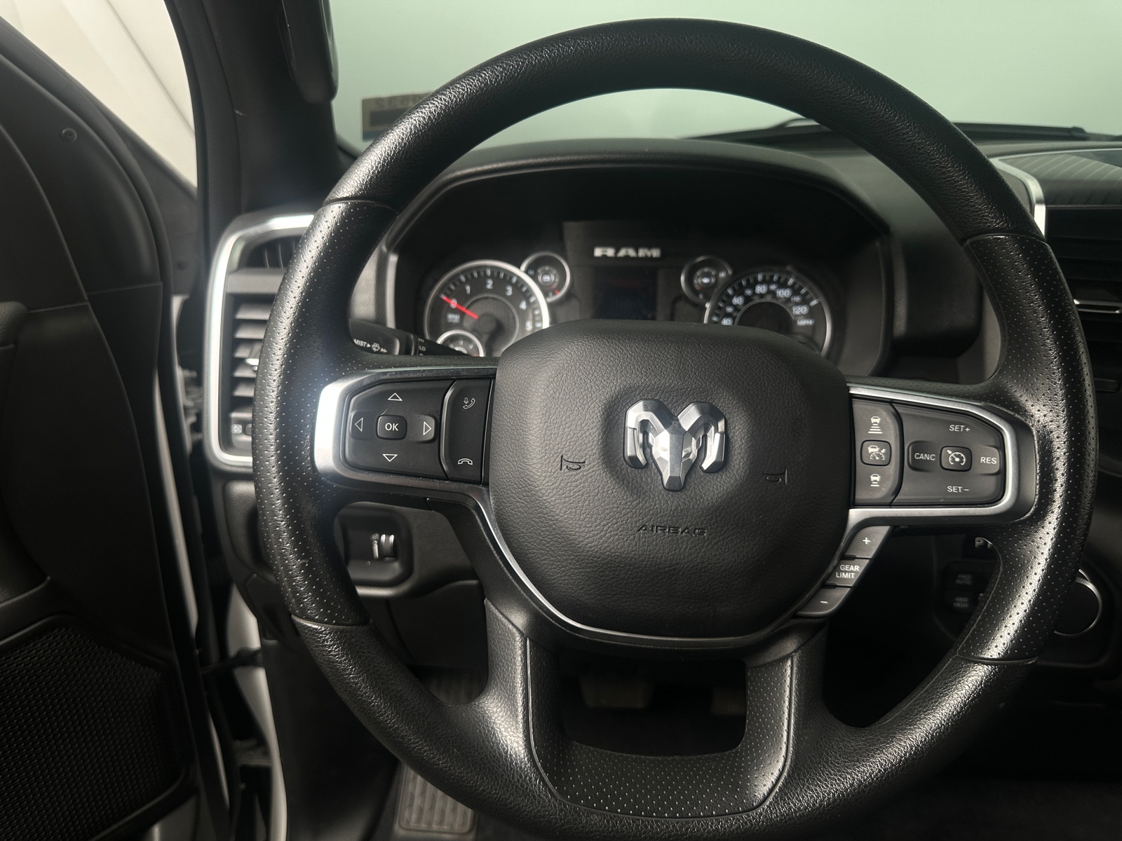 Thumbnail: 2025 RAM 1500 - 5