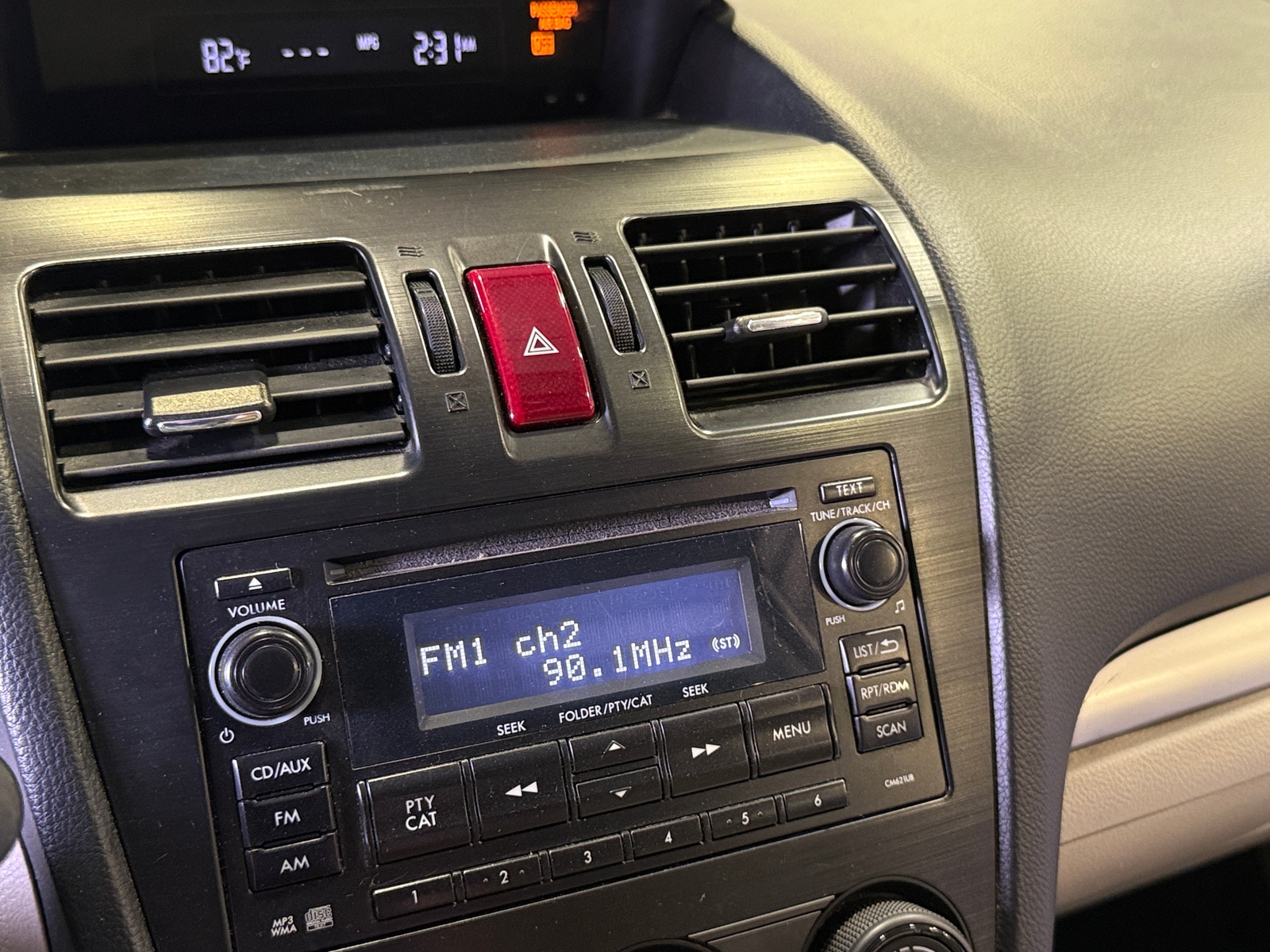 Thumbnail: 2014 Subaru XV Crosstrek - 4
