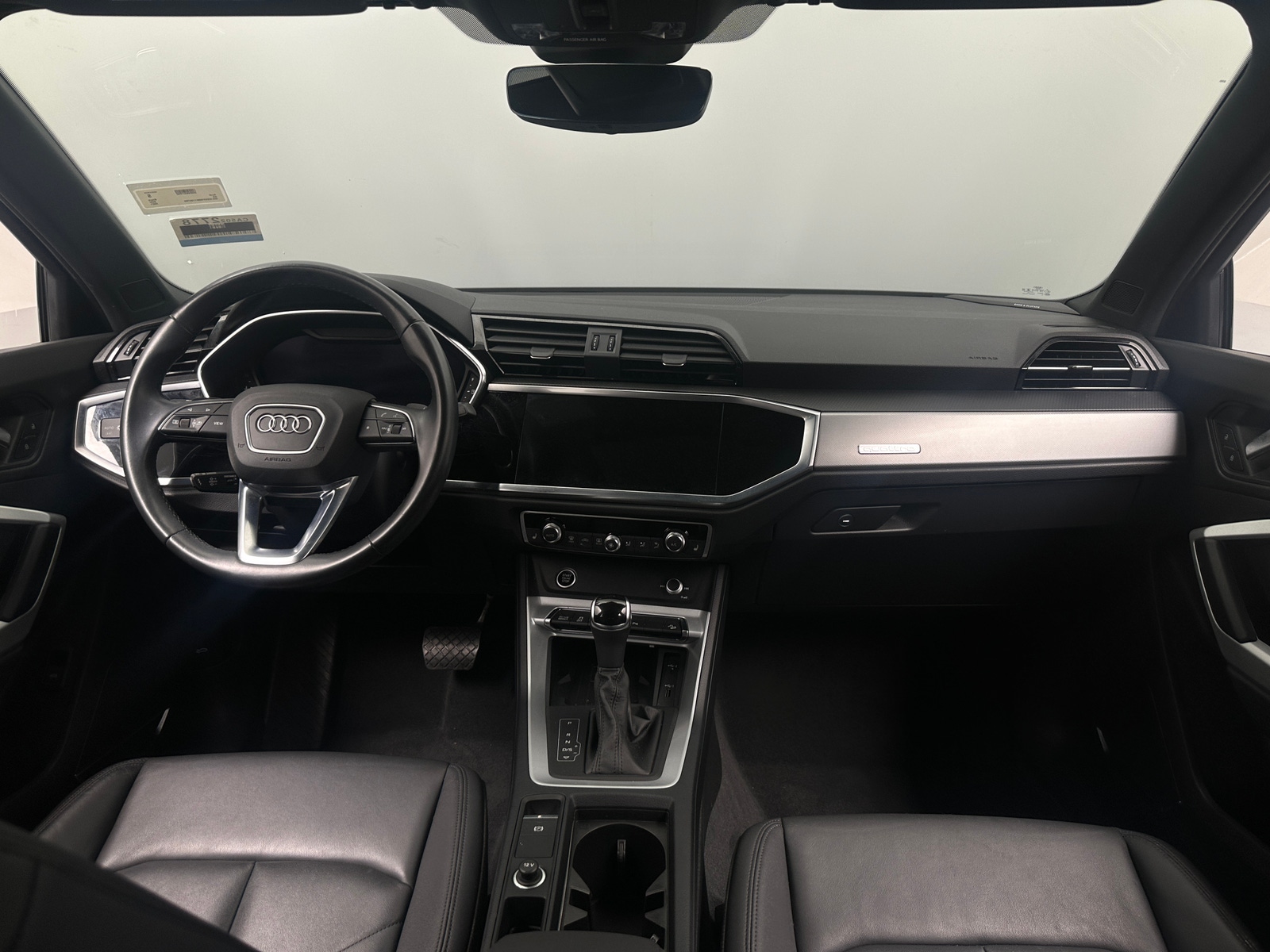 Thumbnail: 2021 Audi Q3 - 2