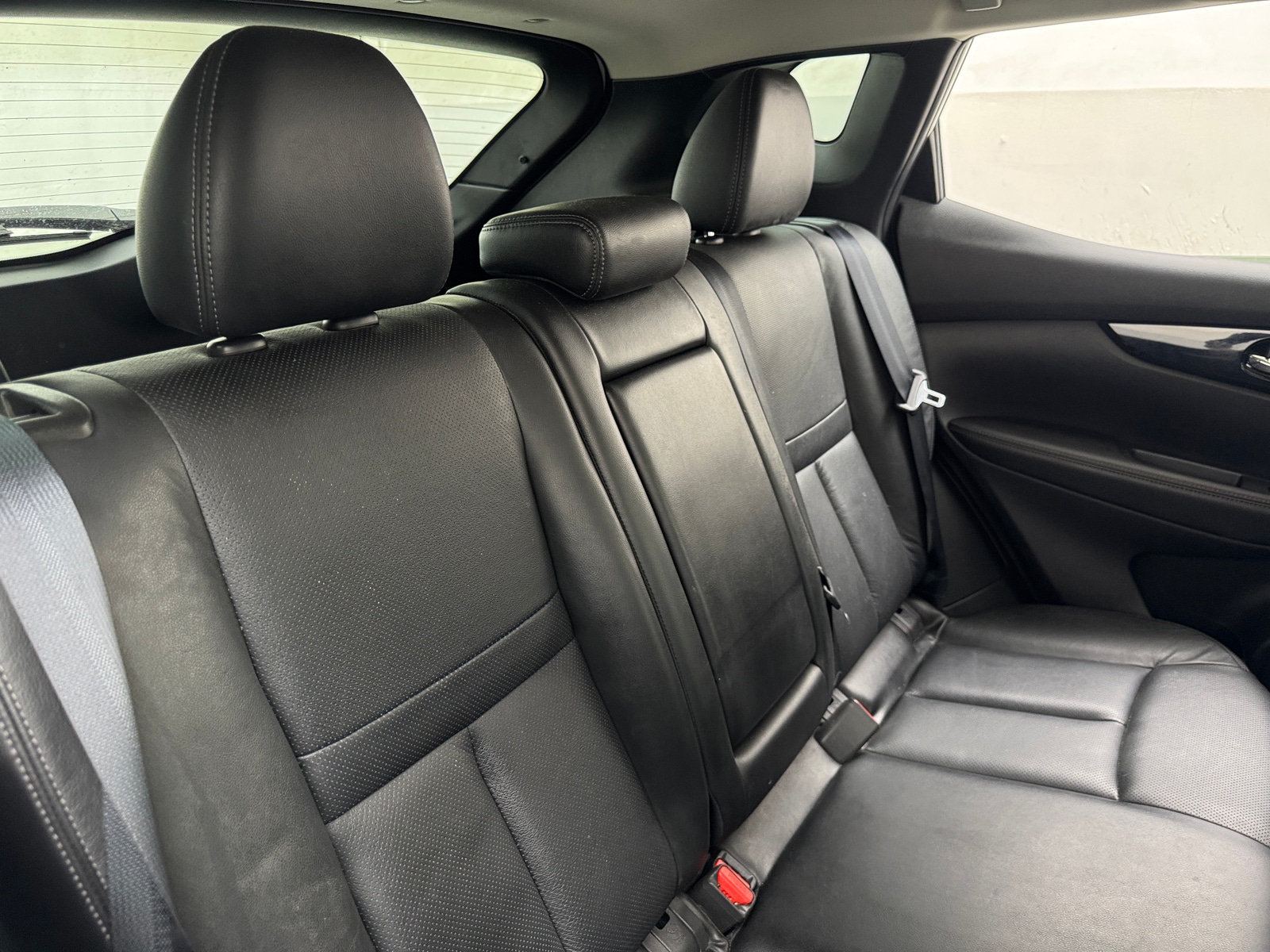 Thumbnail: 2017 Nissan Rogue Sport - 5