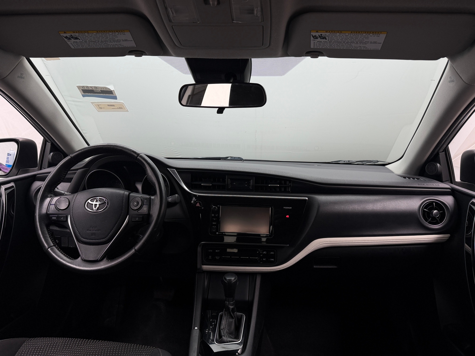 Thumbnail: 2017 Toyota Corolla iM - 3
