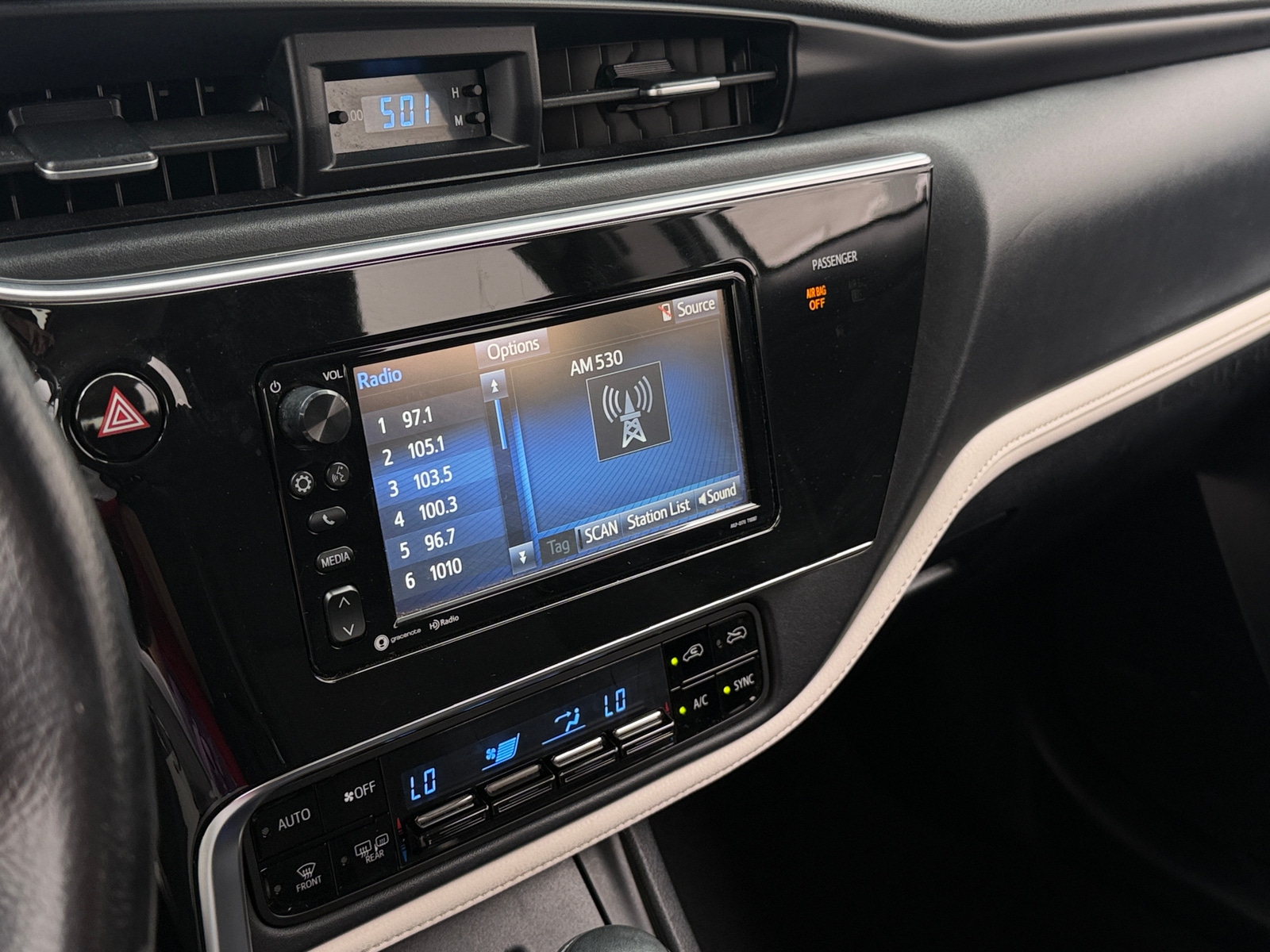Thumbnail: 2017 Toyota Corolla iM - 4