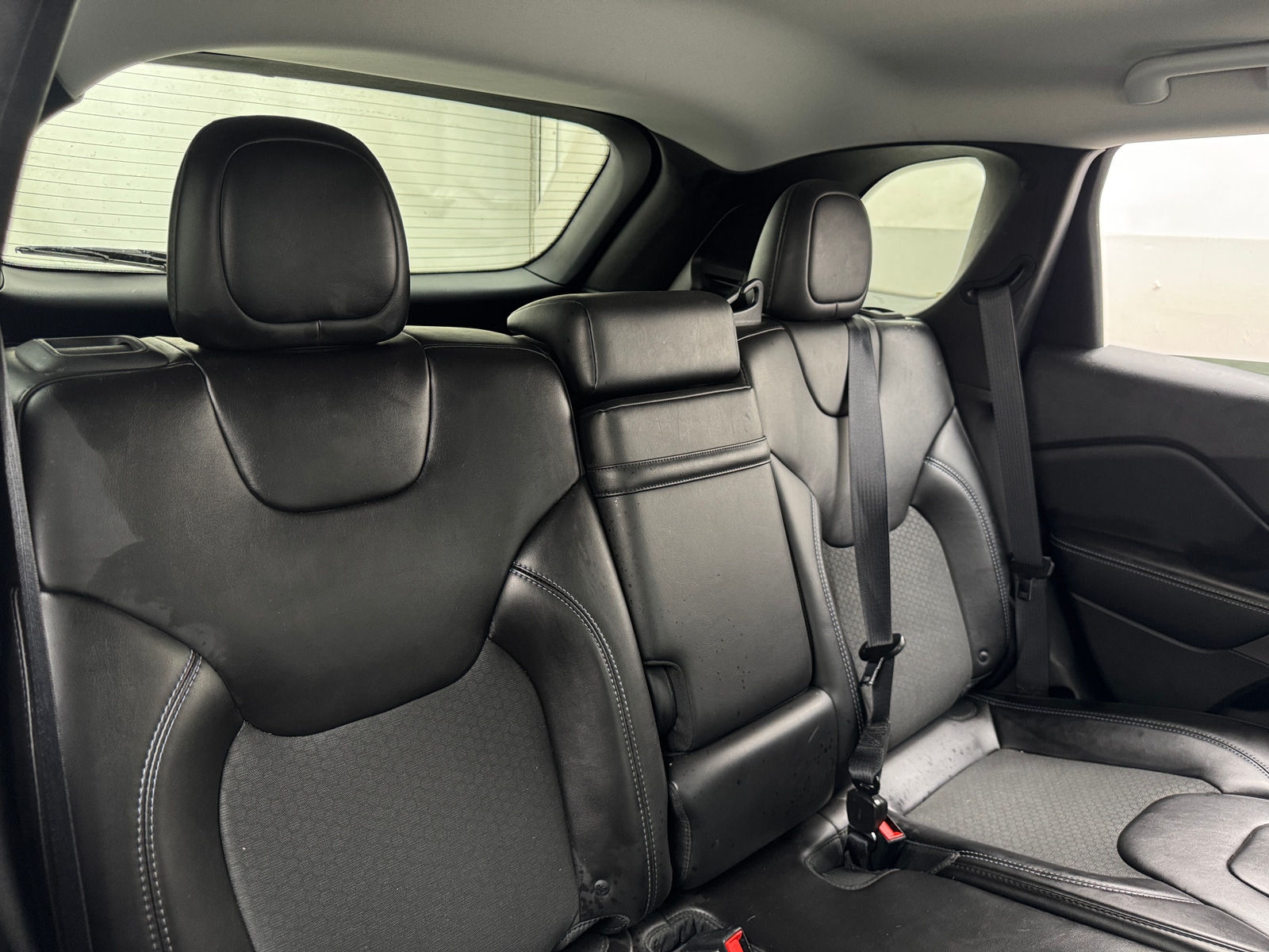 Thumbnail: 2019 Jeep Cherokee - 6