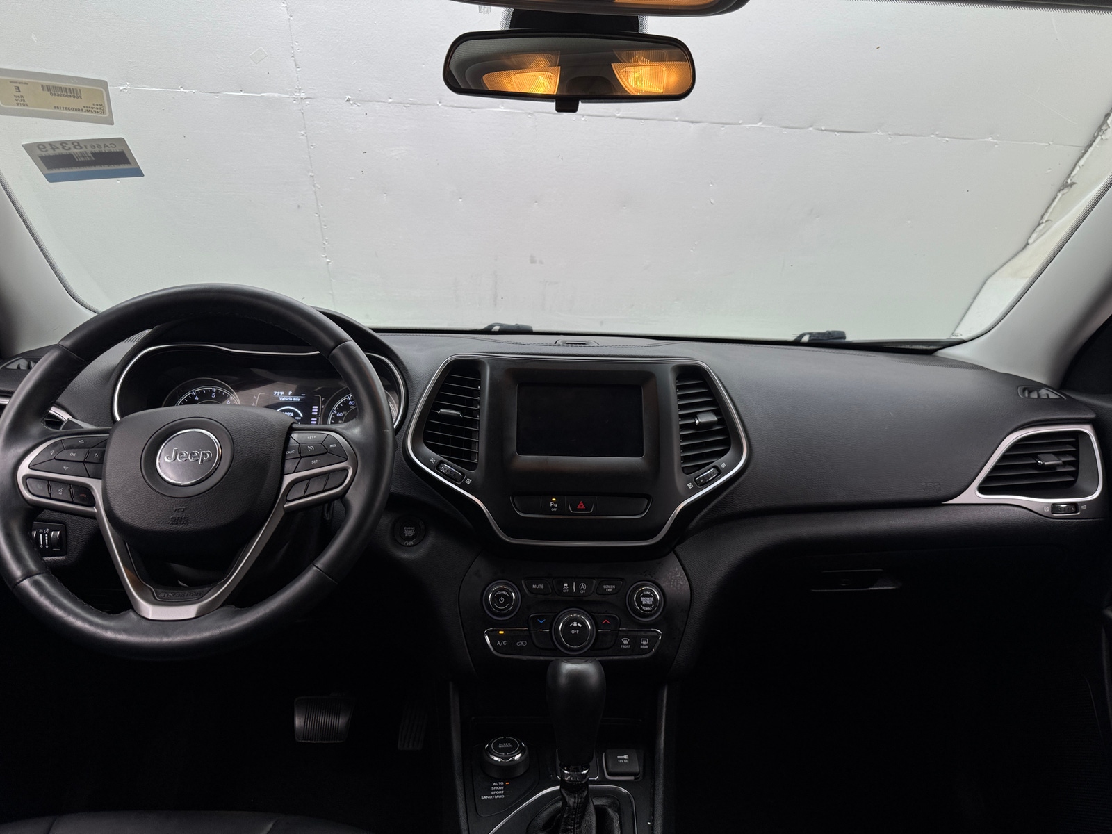 Thumbnail: 2019 Jeep Cherokee - 3