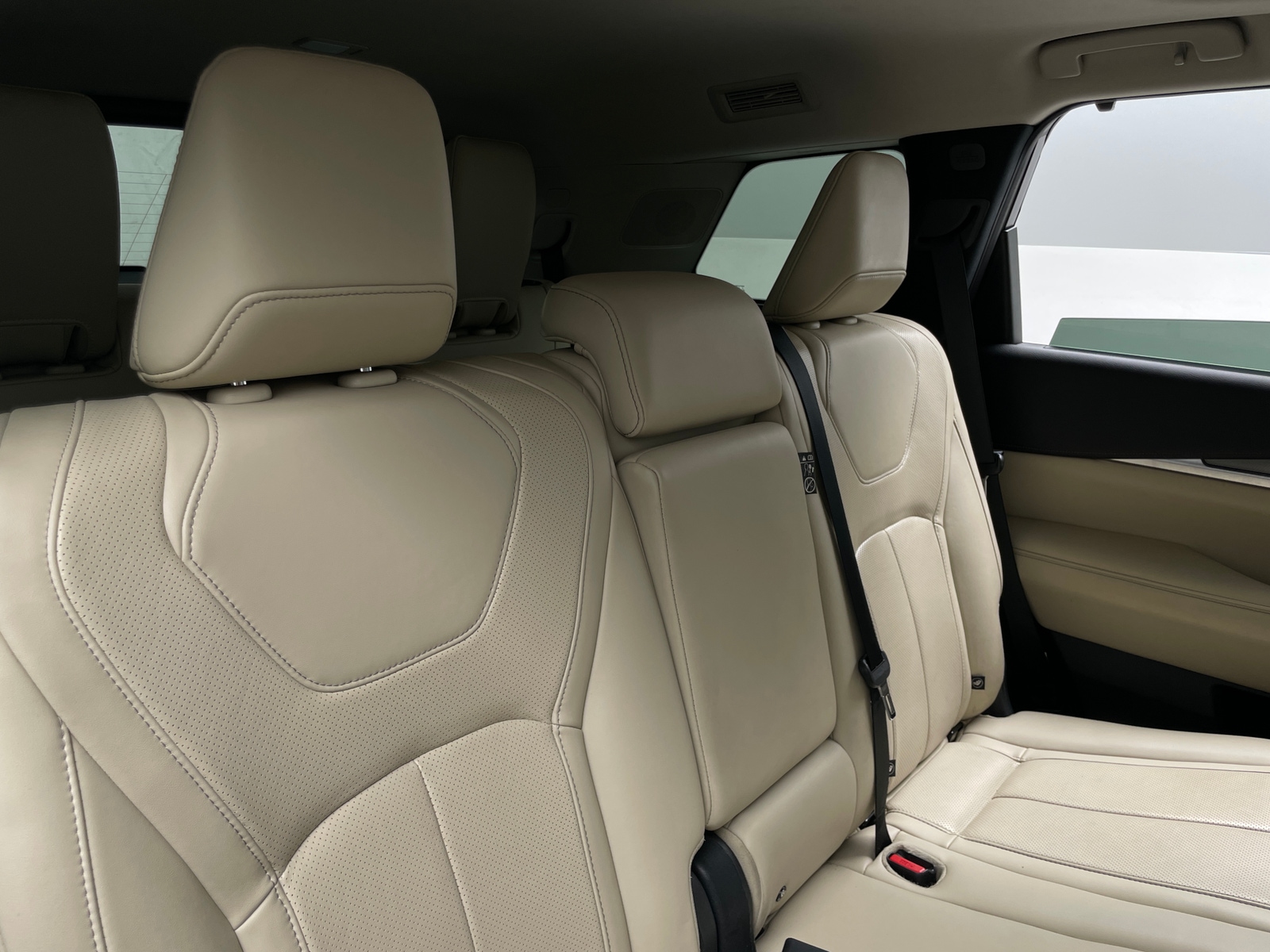 Thumbnail: 2023 INFINITI QX60 - 5