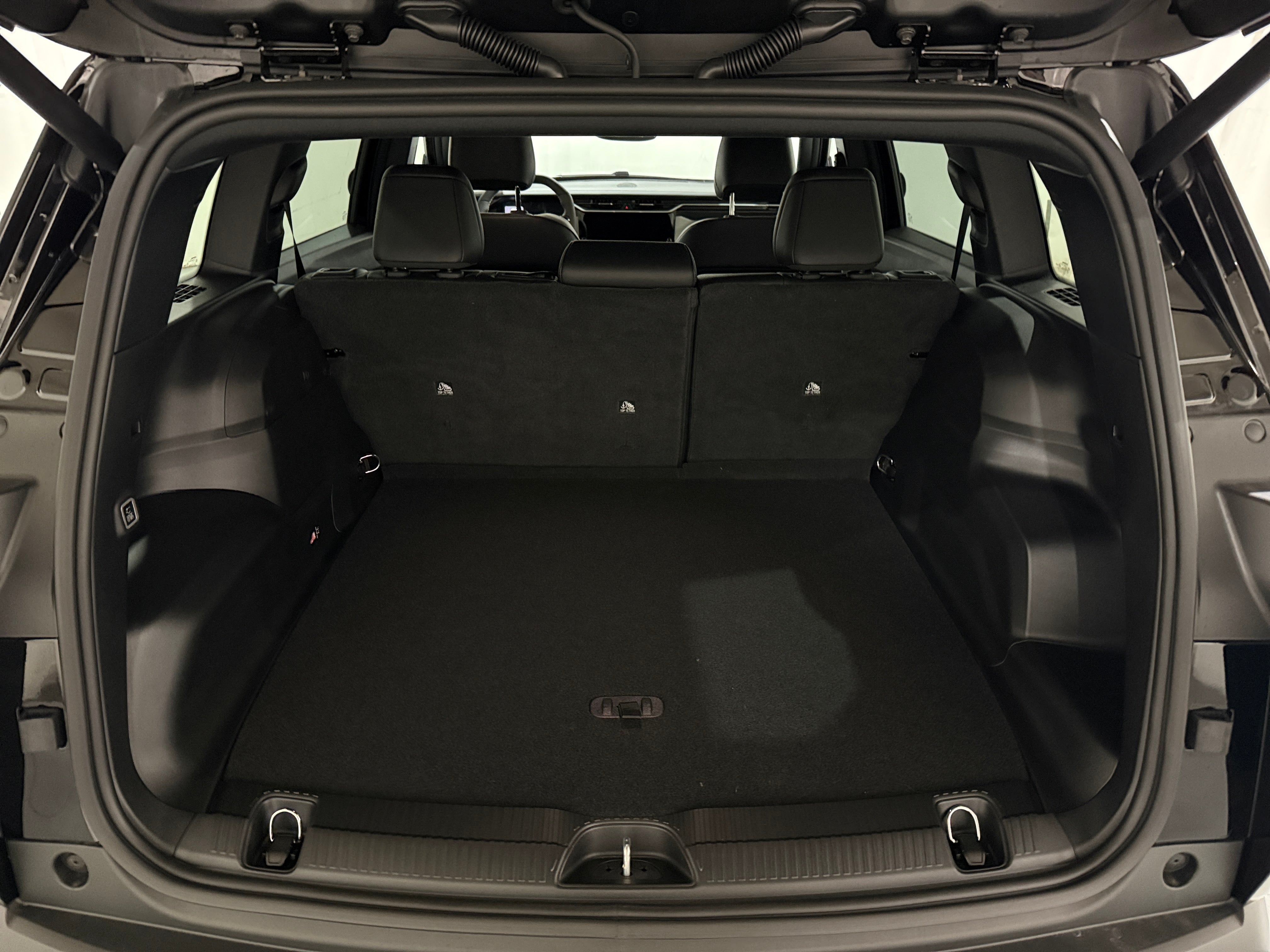 2026 Jeep Cherokee Limited HEV 4X4's photo