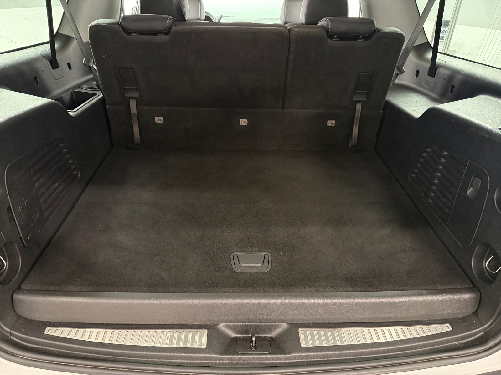 Thumbnail: 2019 Chevrolet Suburban - 6