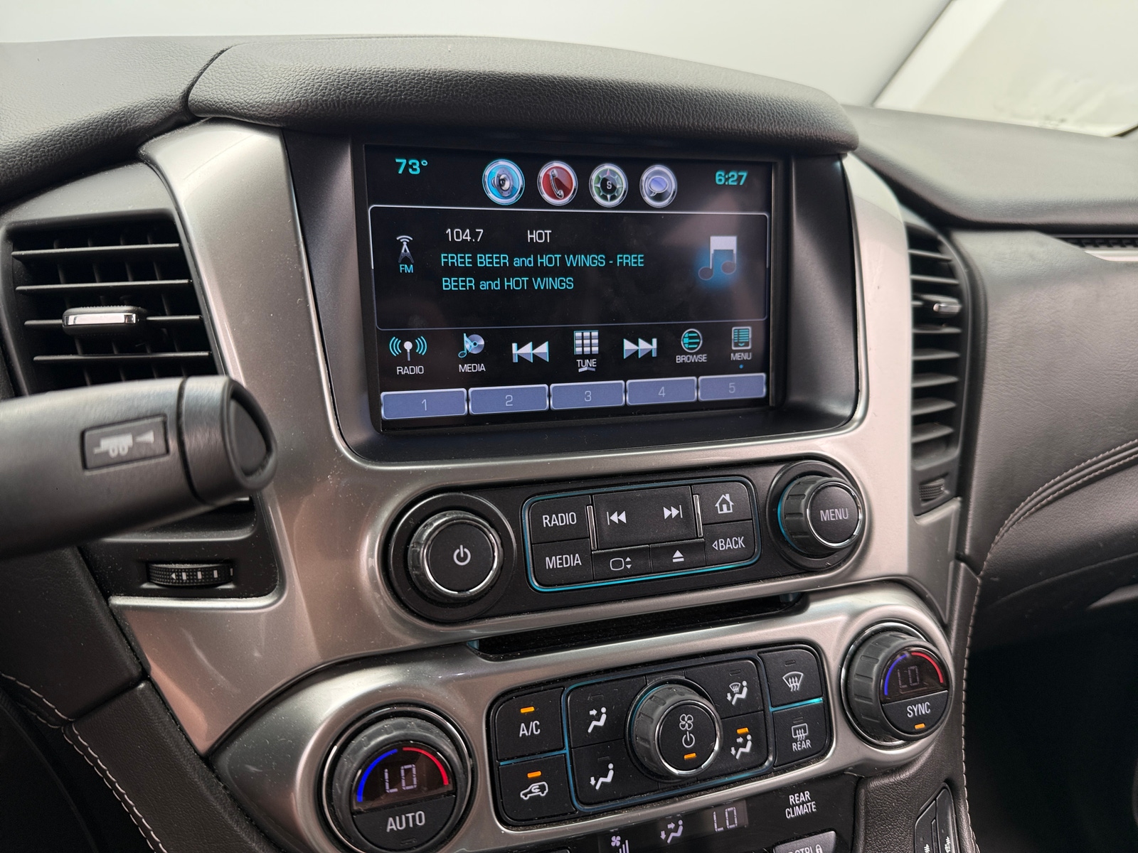 Thumbnail: 2019 Chevrolet Suburban - 3