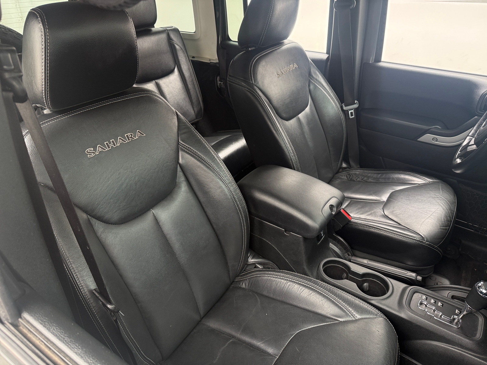 Thumbnail: 2017 Jeep Wrangler - 2