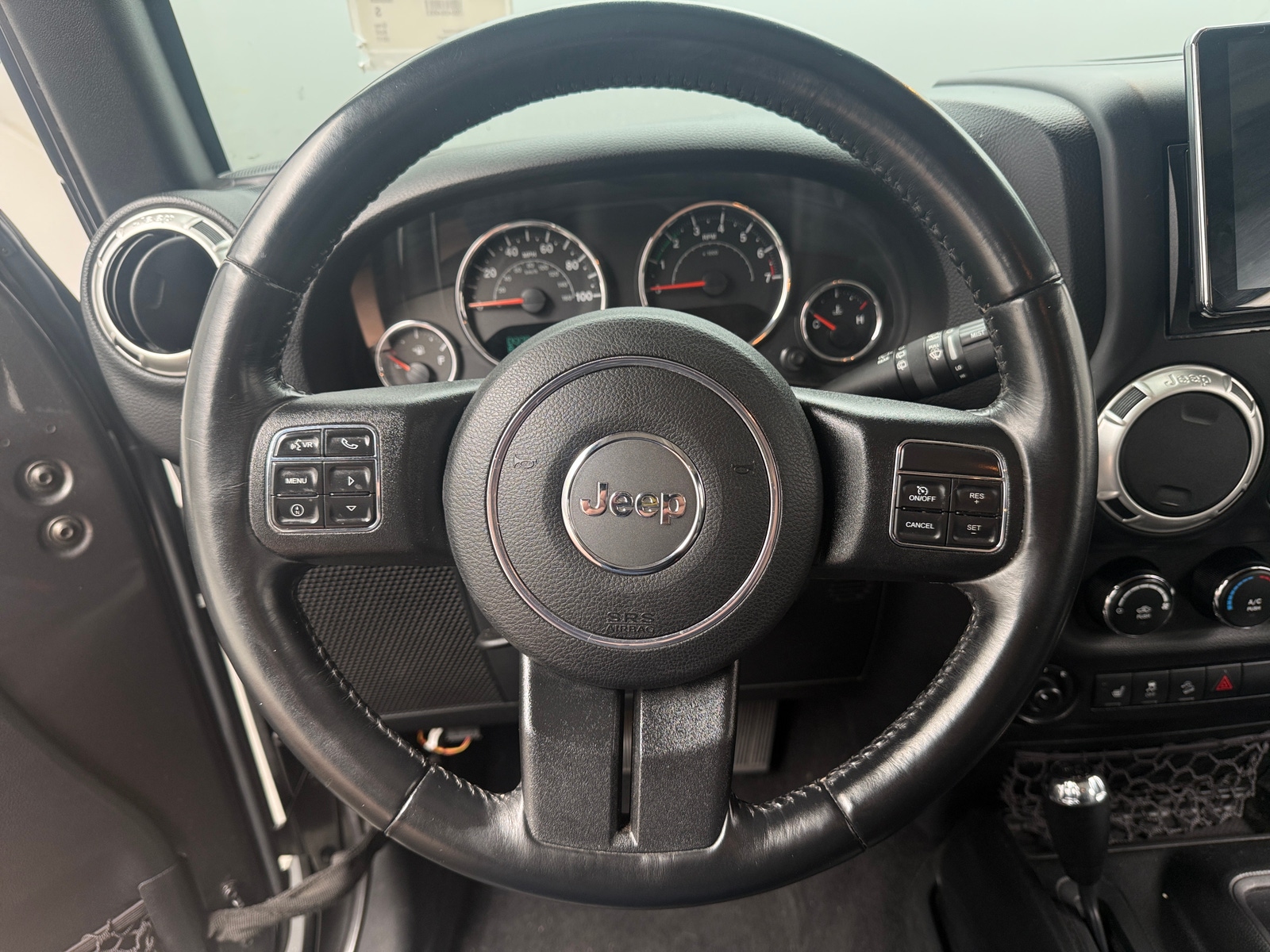 Thumbnail: 2017 Jeep Wrangler - 5