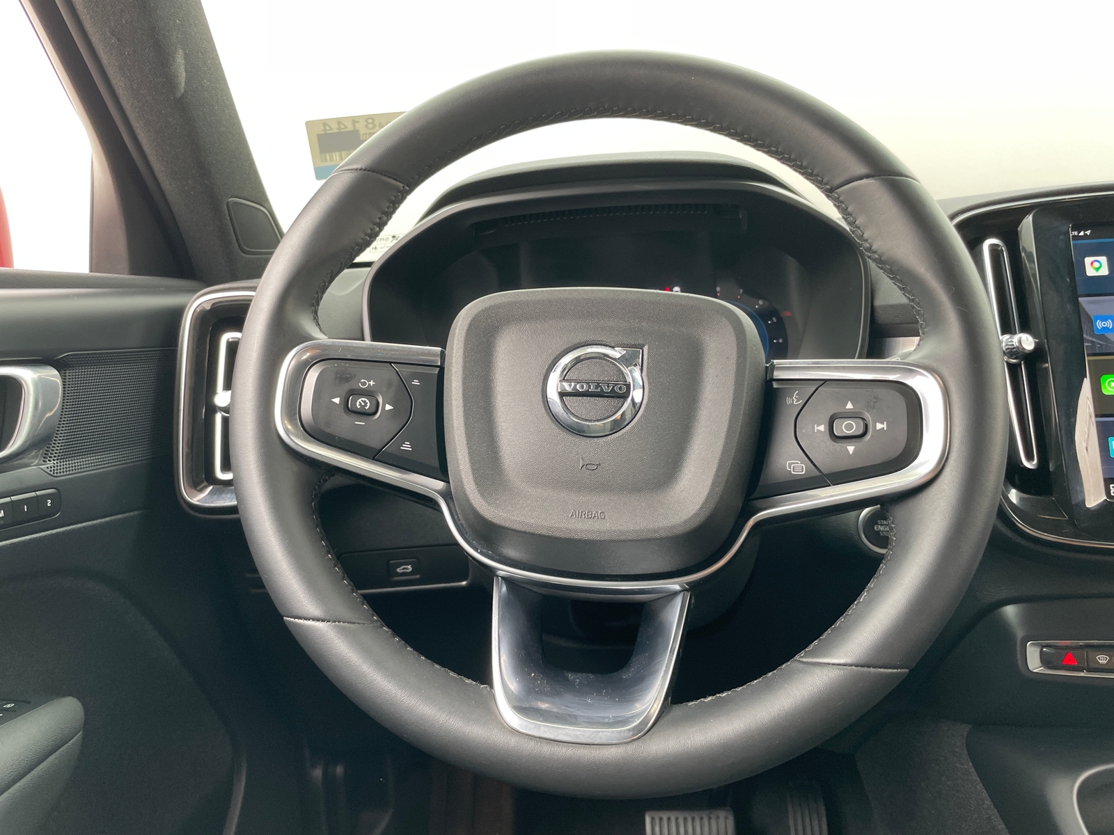 Thumbnail: 2024 Volvo XC40 - 5
