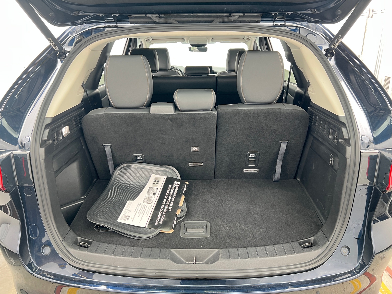 Thumbnail: 2025 Mazda CX-90 - 6